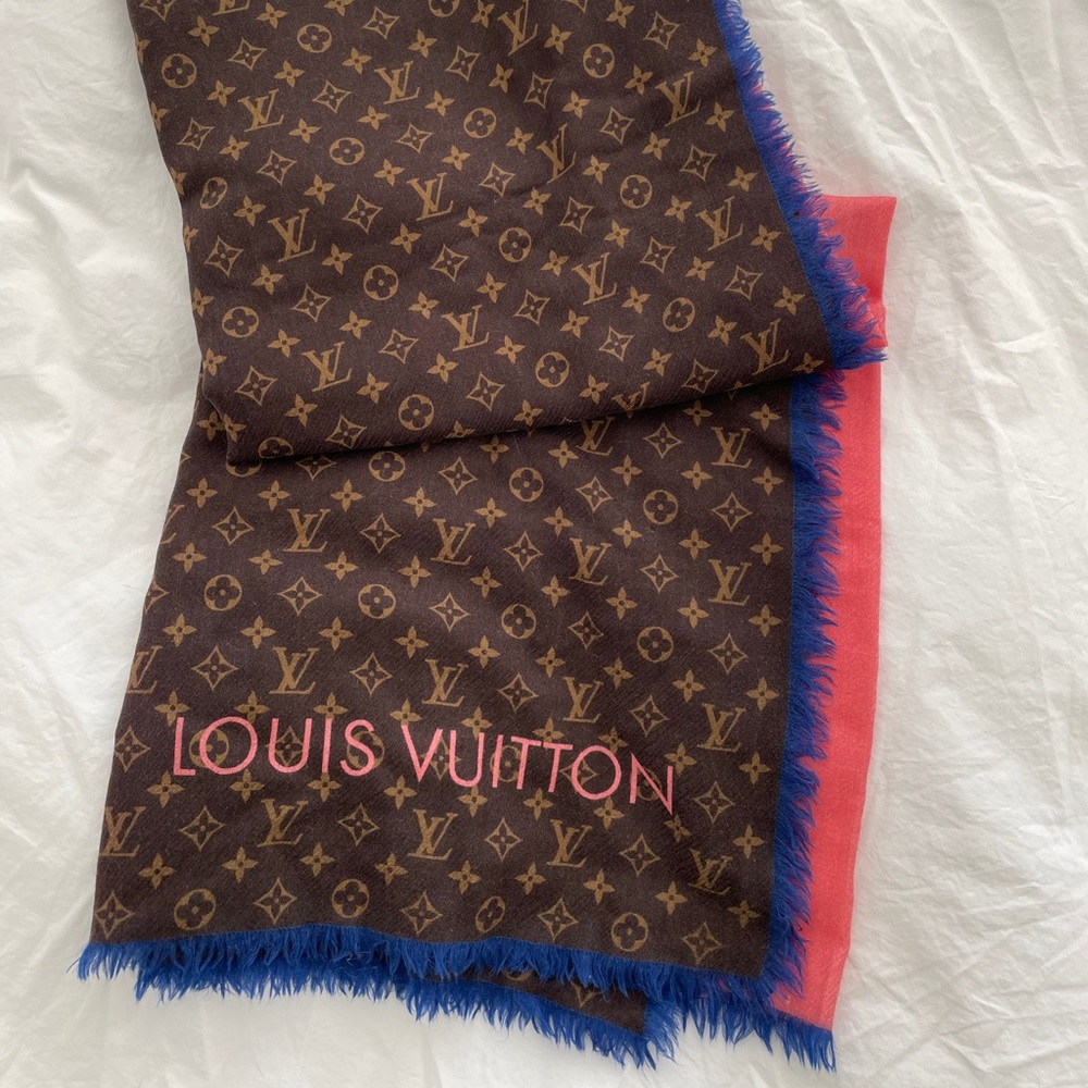 louis vuitton monogram shawl scarf